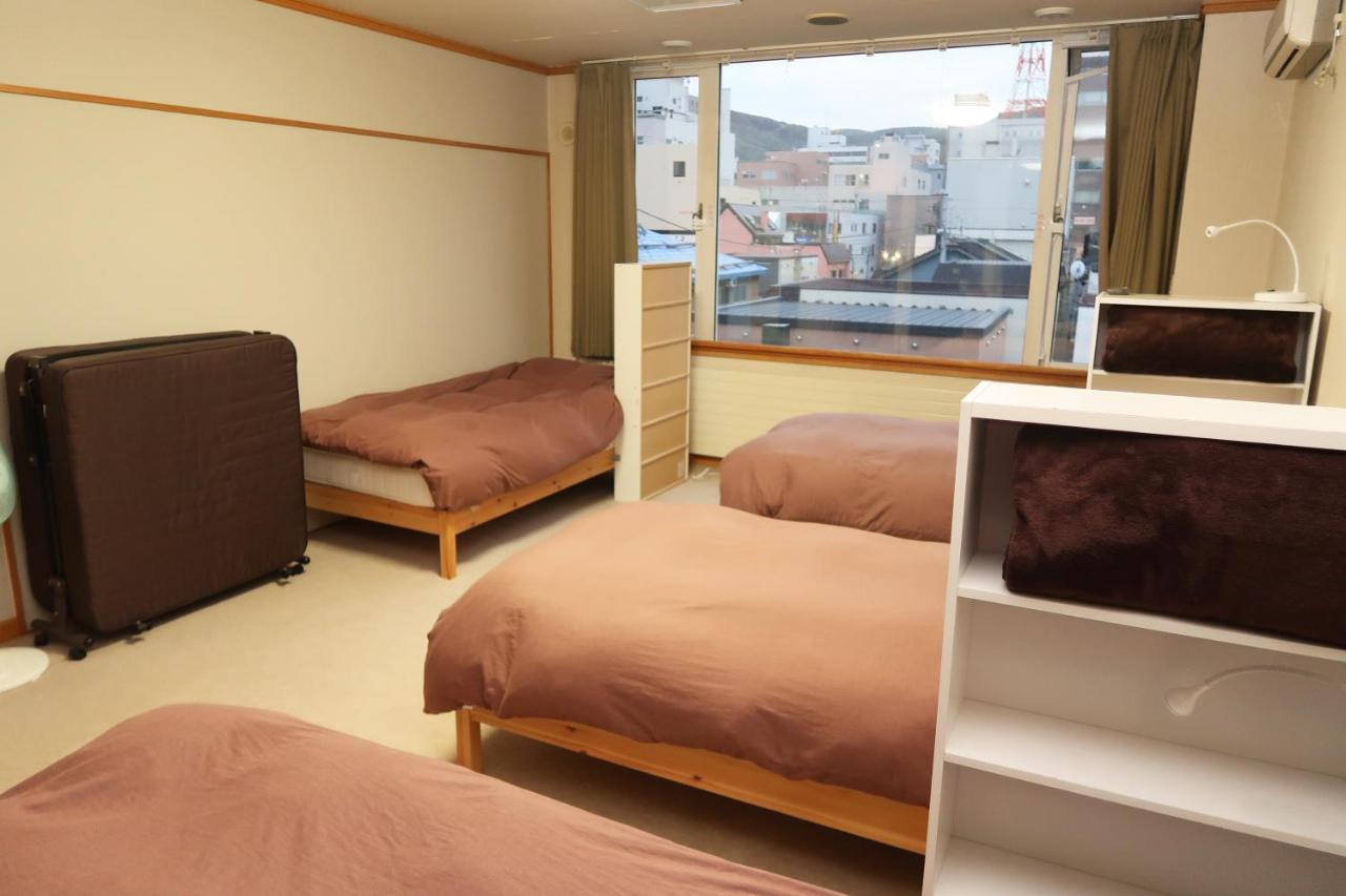 Otaru Ekimae Guest House Ito Eksteriør billede