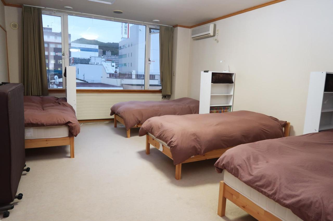 Otaru Ekimae Guest House Ito Eksteriør billede